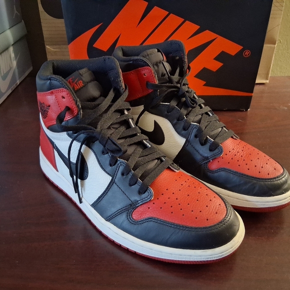 Air Jordan 1 Retro High OG Bred Toe 555088-610 Gym Red Black Summit White Sz 12 - Picture 4 of 7